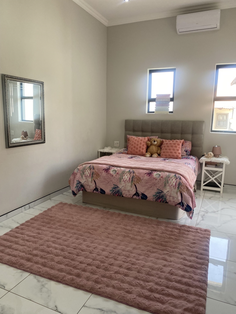 4 Bedroom Property for Sale in Xanadu Eco Park North West